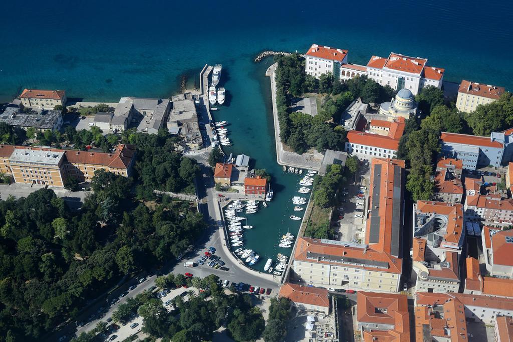 Green Corner Zadar Bagian luar foto